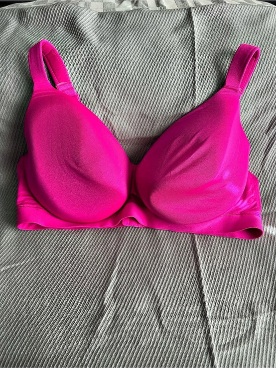 Lane Bryant Other - Lane Bryant Pink full coverage 42DD like new. Underwire Cacique collection.
